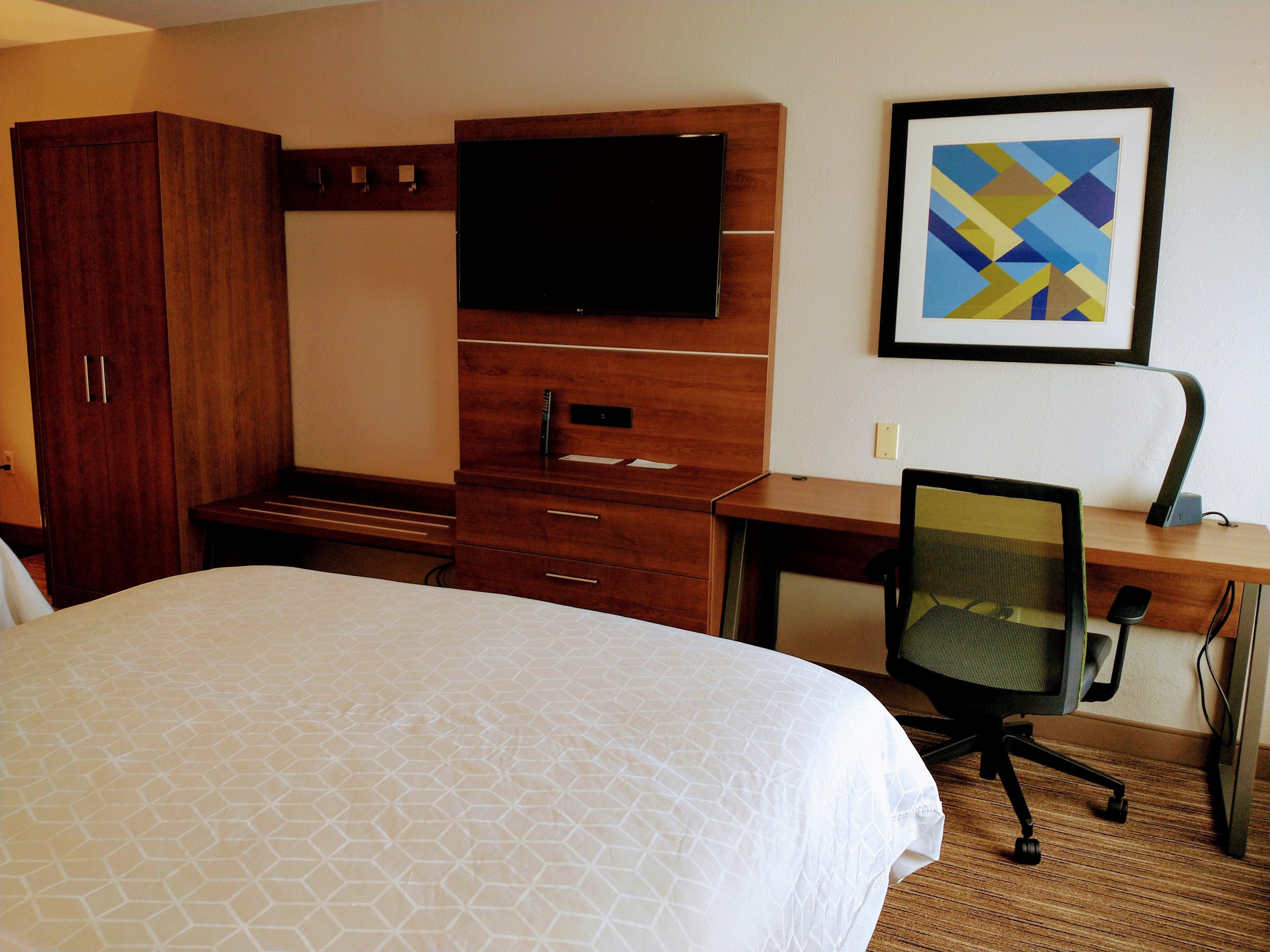 Holiday Inn Express Hotel & Suites Madison By Ihg Extérieur photo