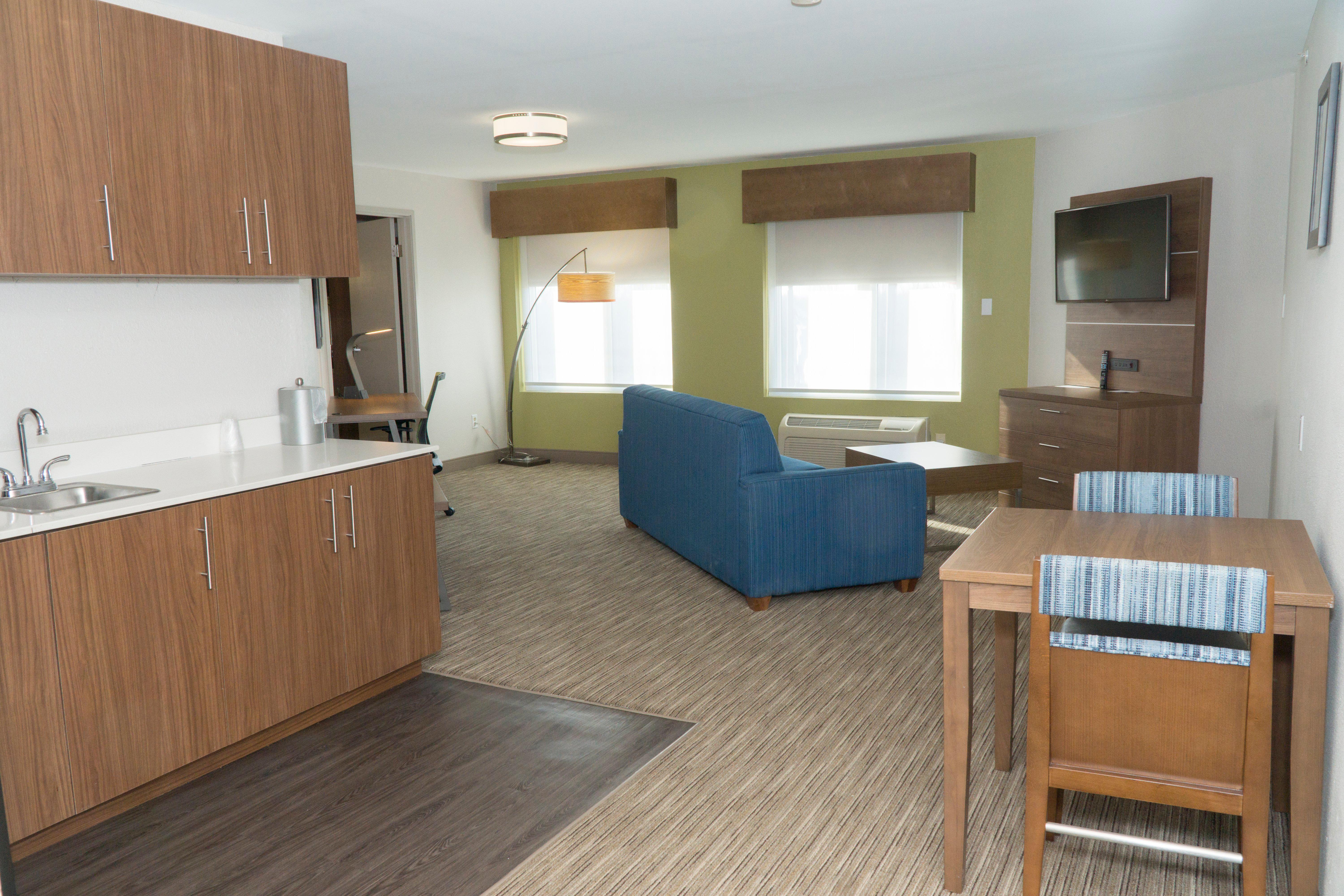 Holiday Inn Express Hotel & Suites Madison By Ihg Extérieur photo