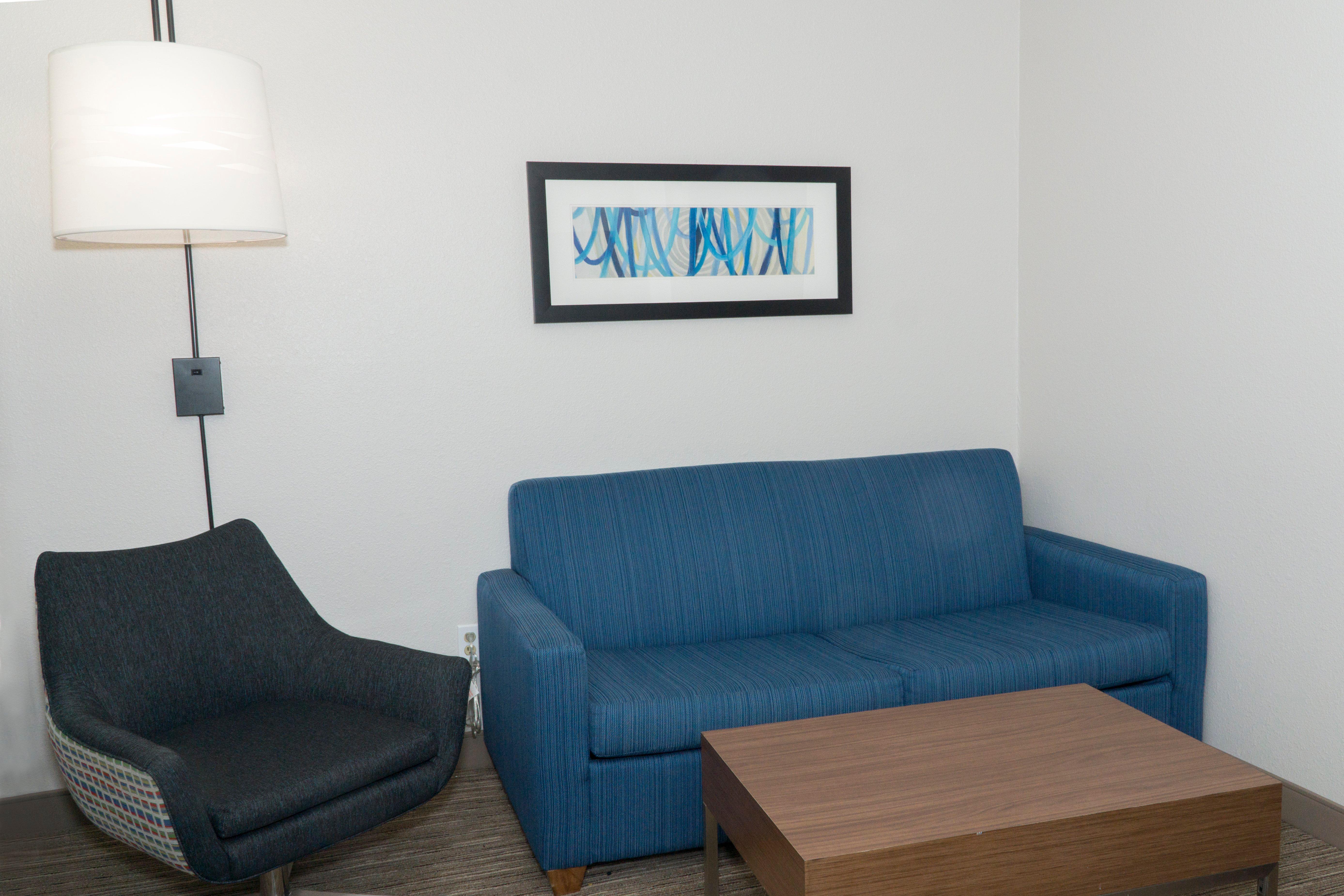 Holiday Inn Express Hotel & Suites Madison By Ihg Extérieur photo