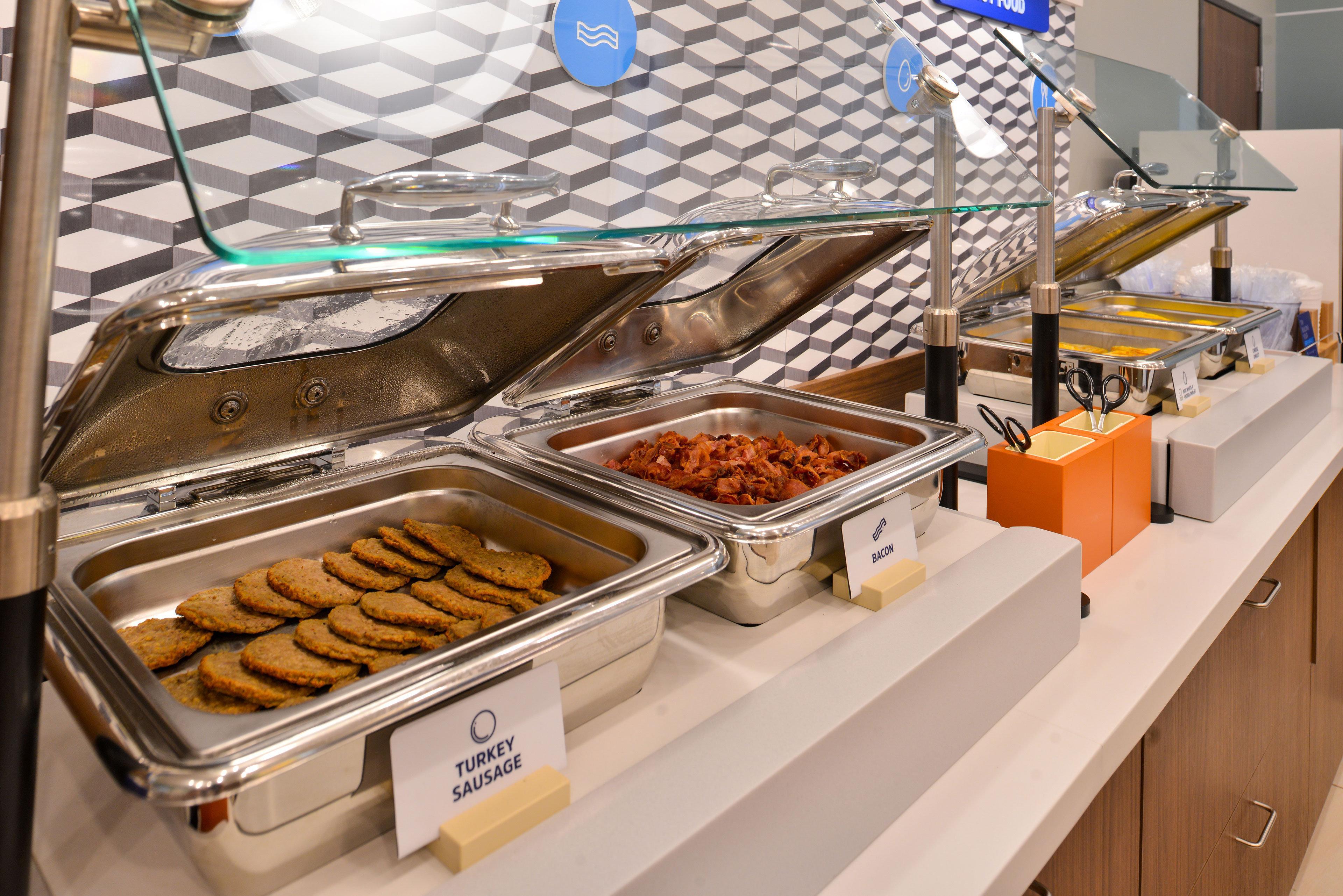 Holiday Inn Express Hotel & Suites Madison By Ihg Extérieur photo