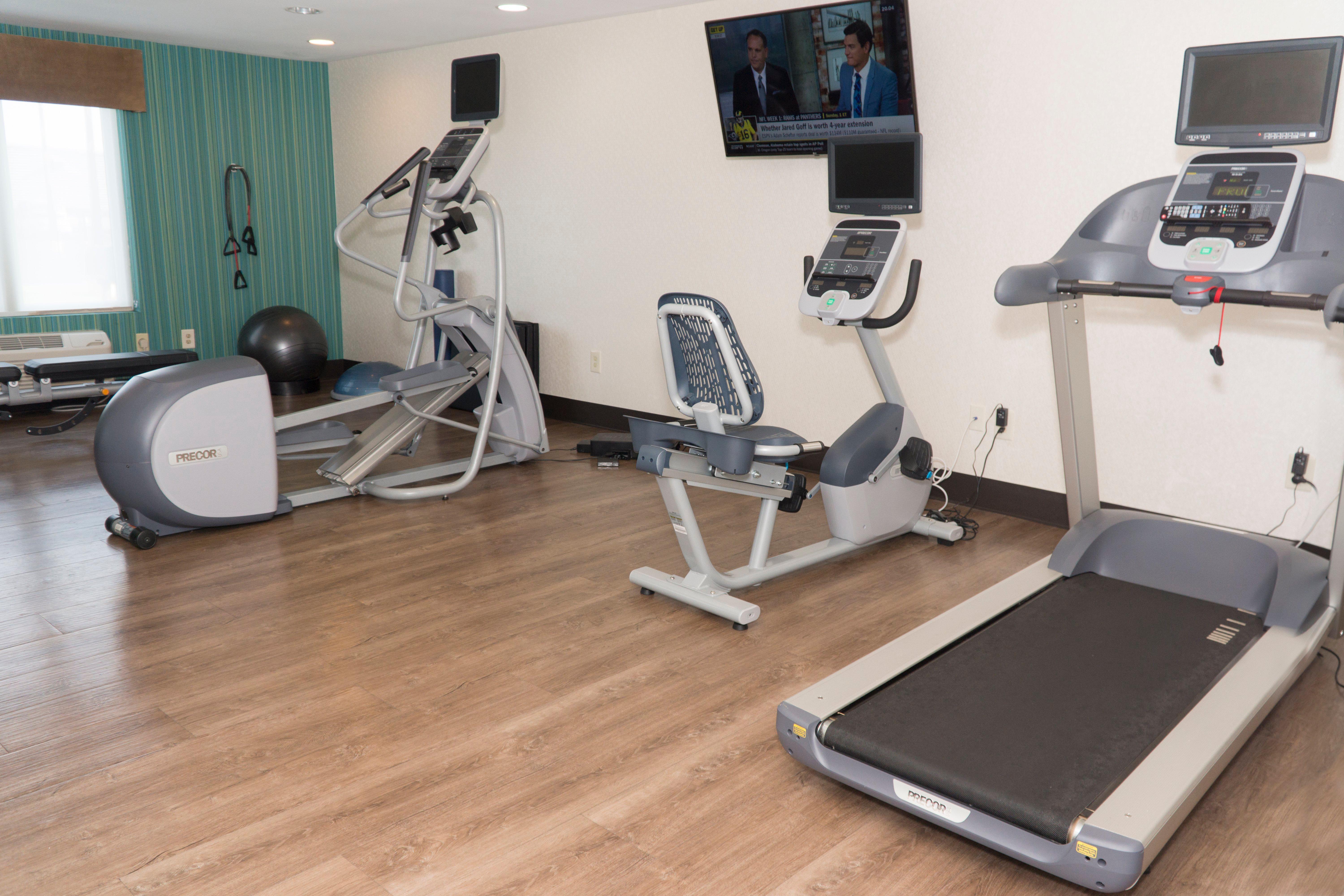 Holiday Inn Express Hotel & Suites Madison By Ihg Extérieur photo