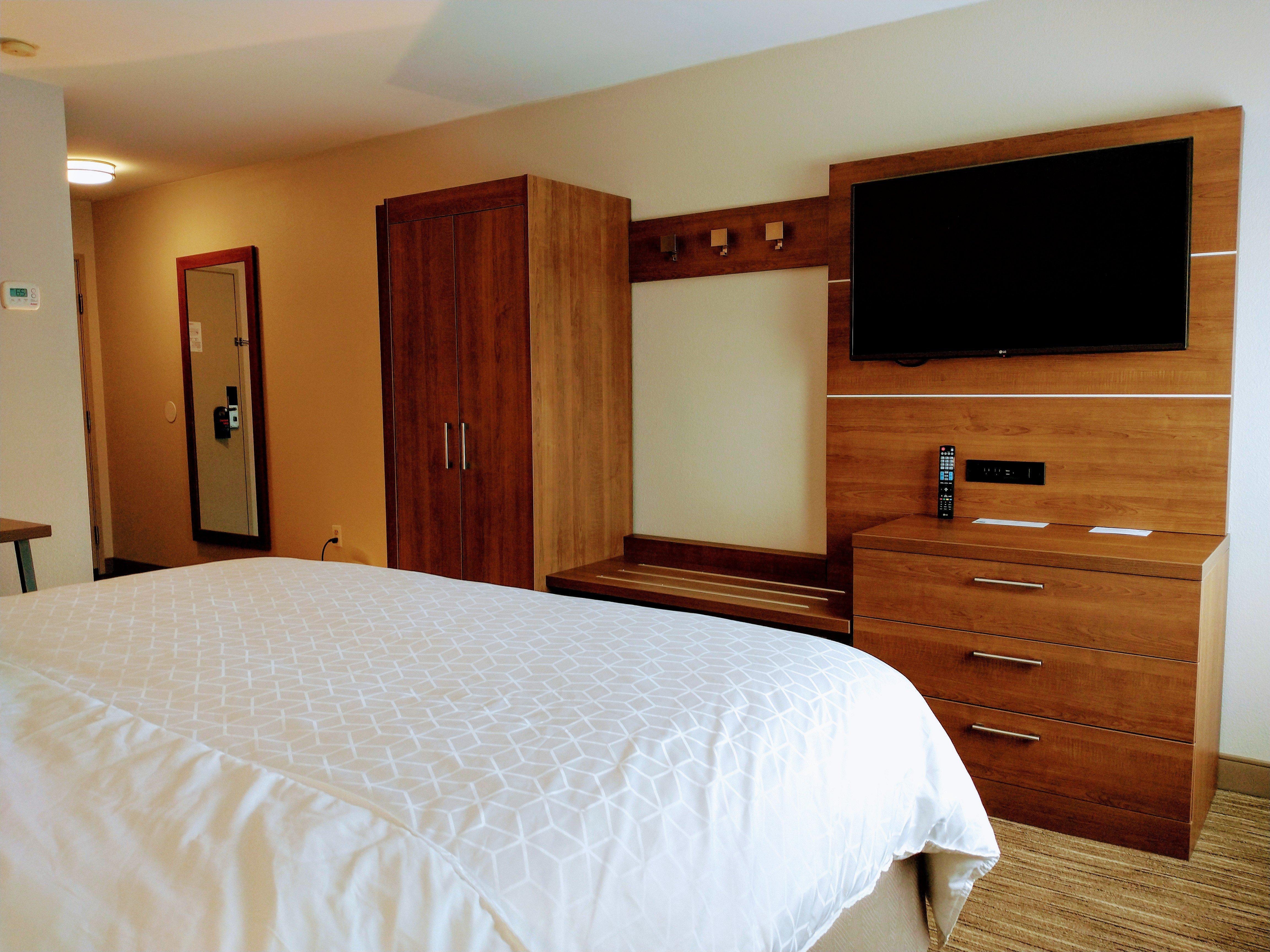 Holiday Inn Express Hotel & Suites Madison By Ihg Extérieur photo