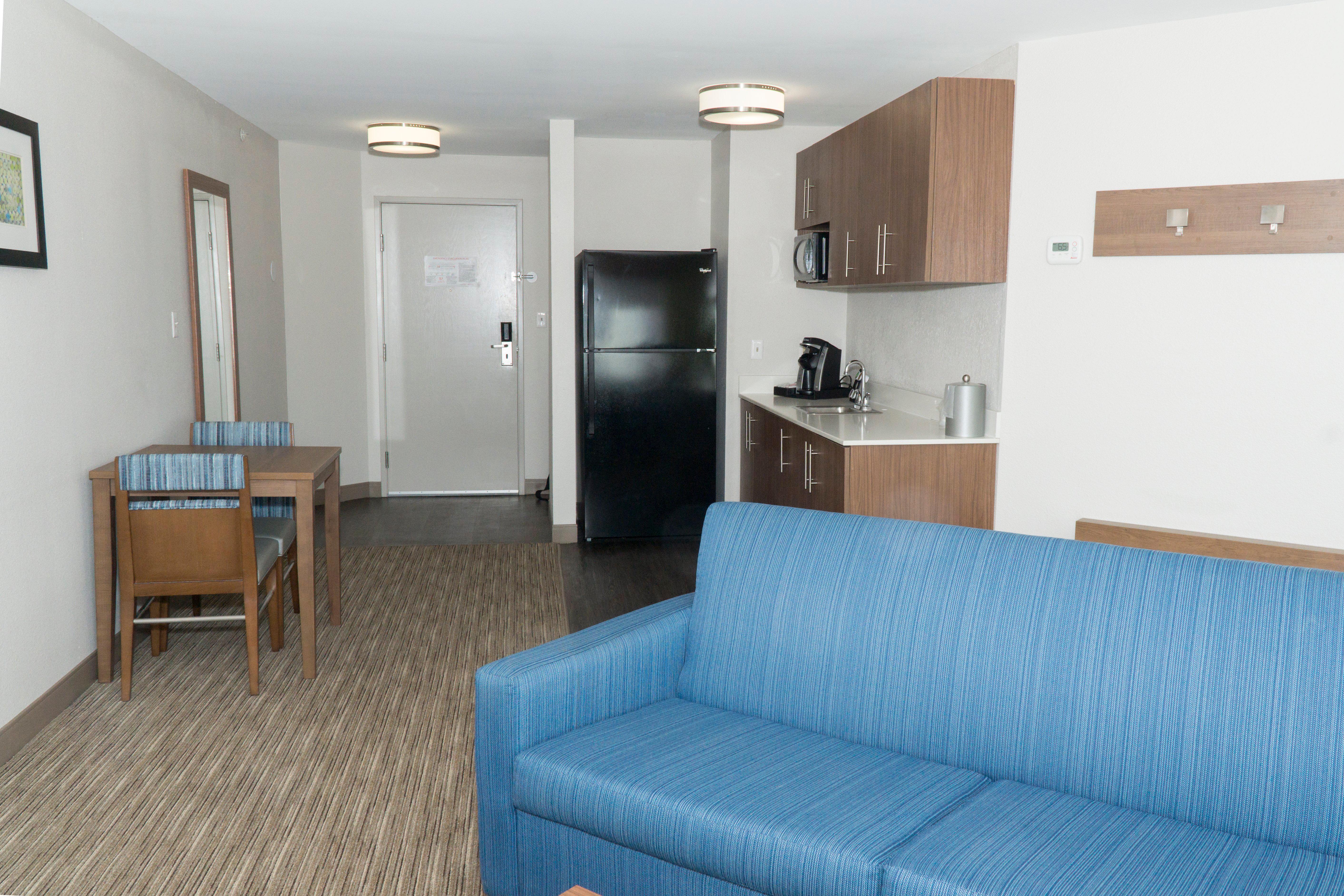 Holiday Inn Express Hotel & Suites Madison By Ihg Extérieur photo